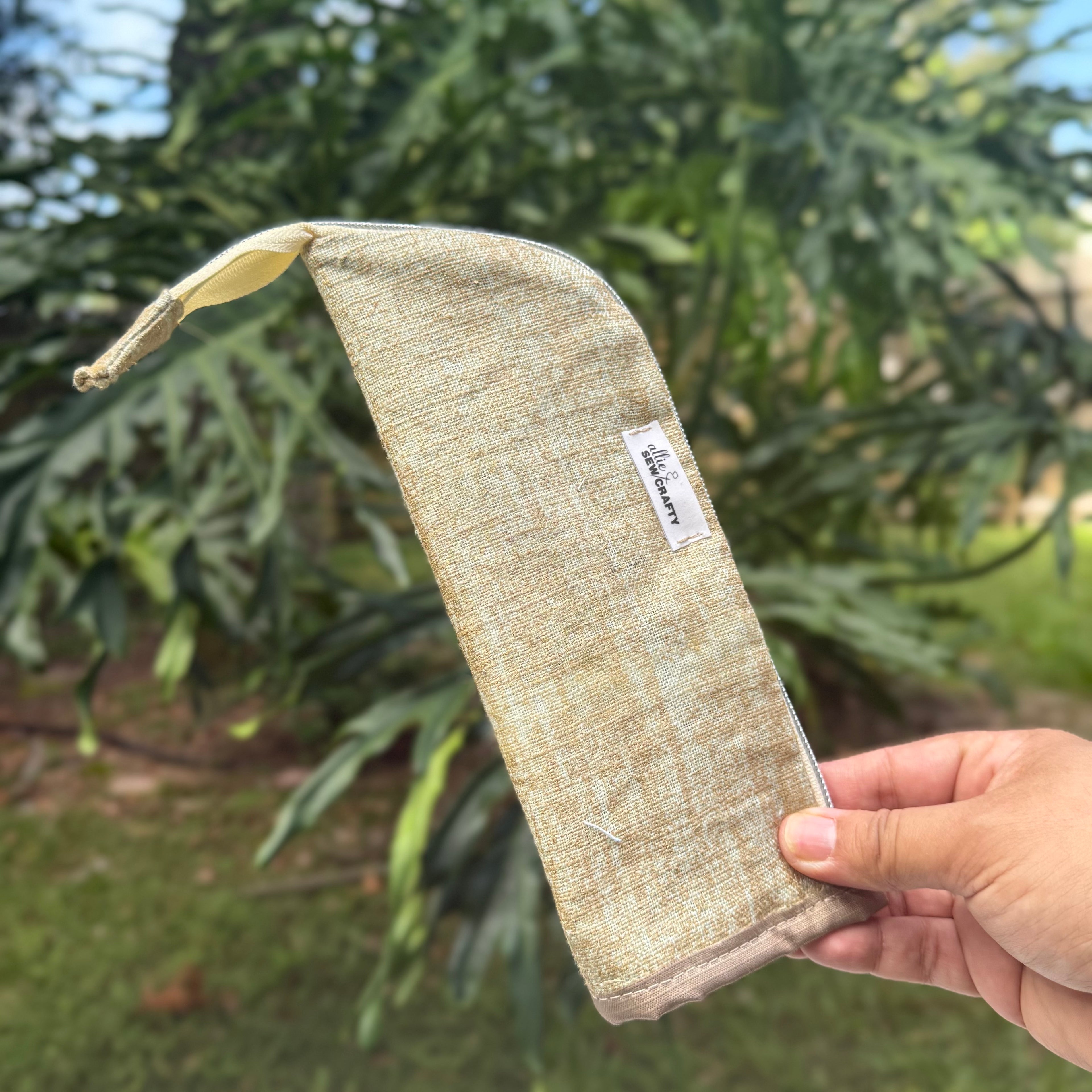 Standing Brush & Pencil Case - Taupe